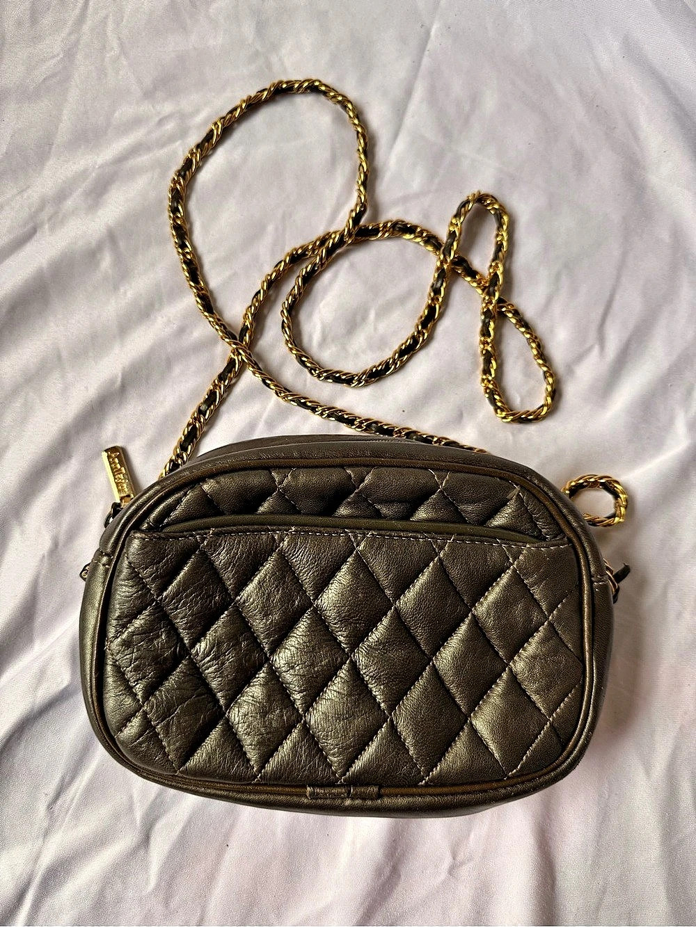 Ann Taylor Quilted Crossbody in Dark Green